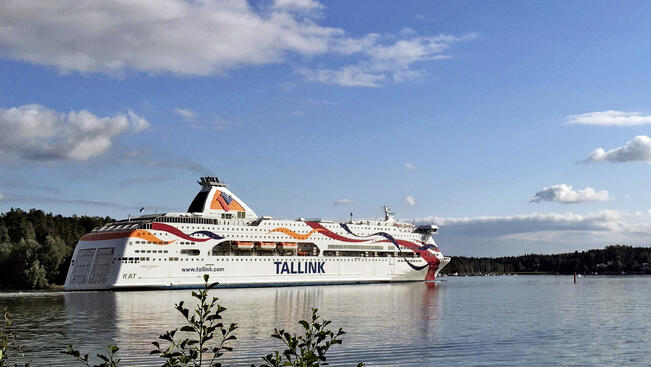 Tallink-konsernin kolmannen vuosineljänneksen liikevaihto laski 50 prosenttia viime vuoden vastaavaan ajanjaksoon verrattuna.