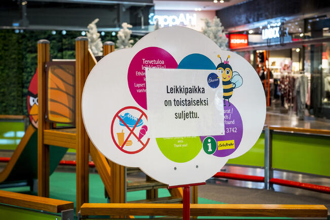 Luottamus on tutkimuksen mukaan tärkeä tekijä koronarajoituksiin sitoutumisessa.