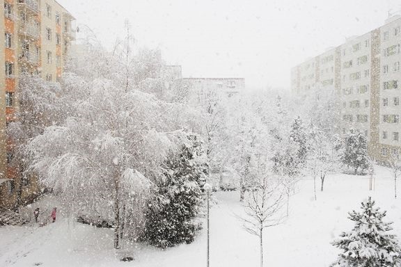 Taloyhtiön on vahingon sattuessa pystyttävä osoittamaan, että se on toiminut talvikunnossapidon osalta huolellisesti.
