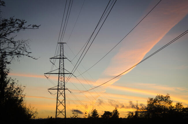 Pörssisähkön hinta on nyt poikkeuksellisen korkealla. 