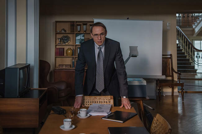 Jorma Ollilaa näyttelee näyttelijä Sampo Sarkola. 