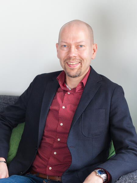 Tapio Karvonen toteaa, että osaajista on koko ajan pulaa meriteollisuuden parissa.