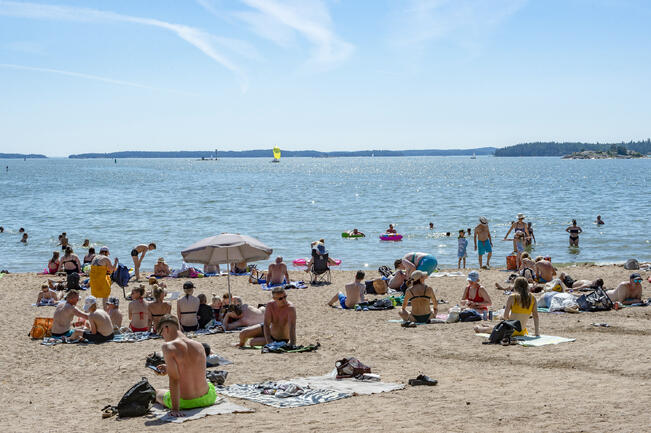 Turun uimarannoilta ei ole toistaiseksi havaittu sinilevää. Kuva on viime vuodelta.