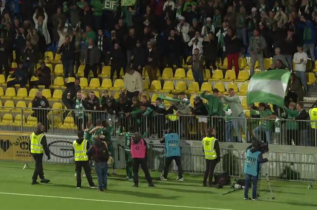 EIF juhli Kupittaalla Ykkösen voittoa ja nousua Veikkausliigaan.