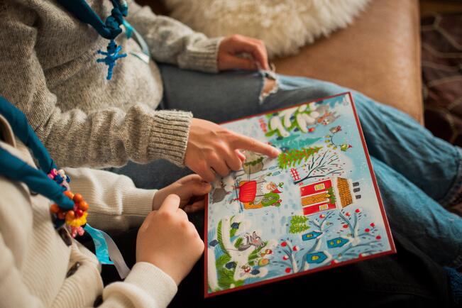 Kalenterikuvan on luonut lastenkirjailija ja sarjakuvapiirtäjä Ninka Reittu.