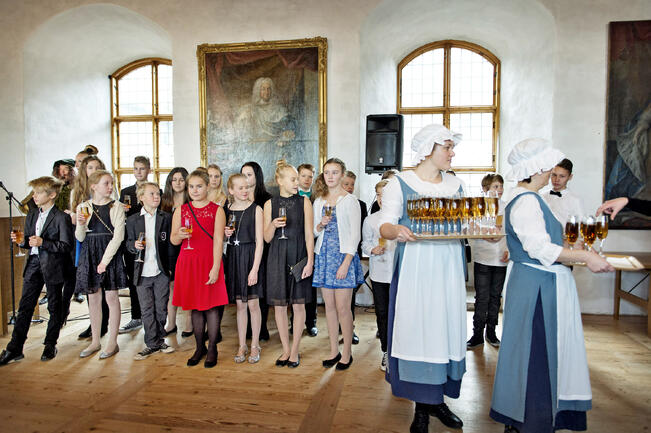 Turun kaupunki on järjestänyt 6.-luokkalaisille itsenäisyyspäiväjuhlan vuodesta 2001 lähtien. Kuva on vuodelta 2014.