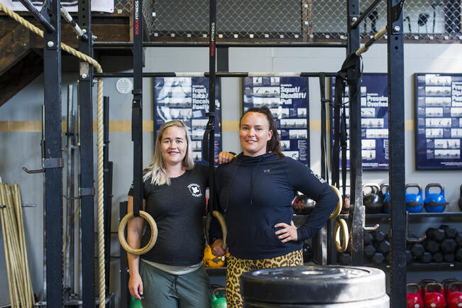 Aino Lepistö ja Meri Kylänpää.