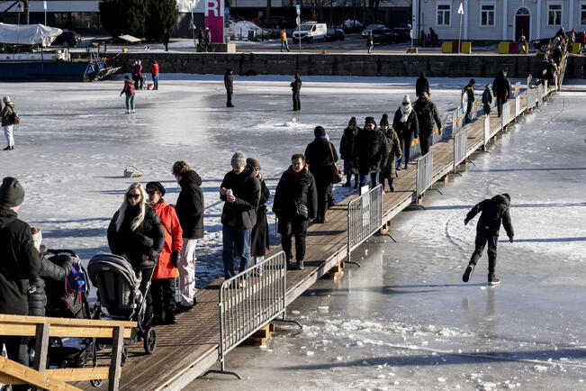 Aurajoen ylittävä jääsilta puretaan loppuviikosta.