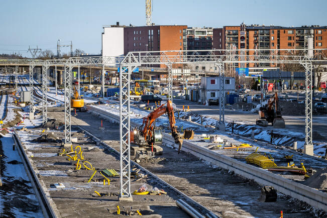 Rautatieaseman ja Kupittaan välille rakennetaan kaksoisraidetta.