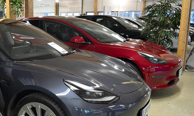 Suomalaisista 65 prosenttia ajaa bensiiniautolla.