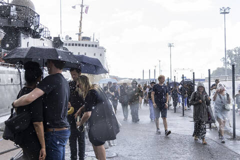 Kävijätavoitteesta jäätiin. Osasyynä lienee epävakaa sää.