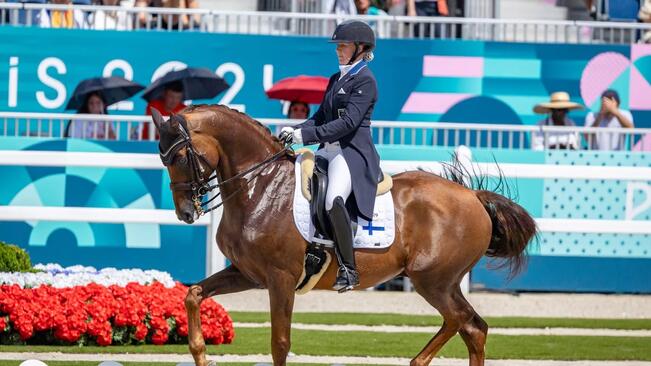 Emma Kanerva ja Greek Air.