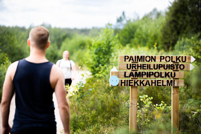 Reitit on tarkoitettu maastossa liikkumiseen jalkaisin tai maastopyörällä.