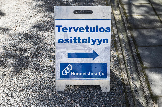 Asuntolainahakemusten määrän kasvu kertoo asuntokaupan orastavasta piristymisestä.