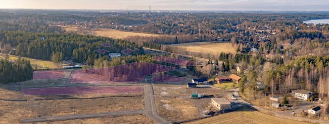 Uusien omakotitonttien alue Paltassa Kaarinassa, Littoisten kaupunginosassa.
 
