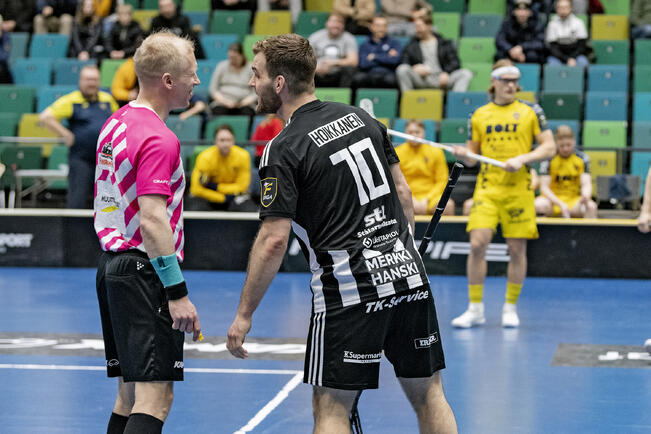 Janne Hoikkasesta TPS saa arvokkaan pelaajan kevääksi.