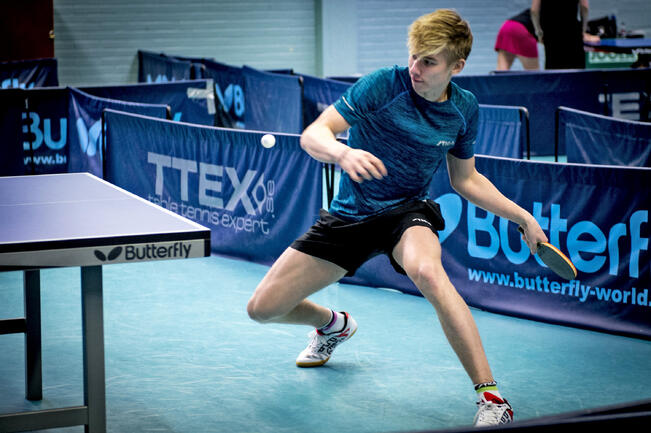 Alex Naumi on tämän hetken tunnetuin Kaiku-kasvitti. Naumi on asunut jo usean vuoden ajan Ruotissa ja tehnyt uraa pöytätennisammattilaisena.