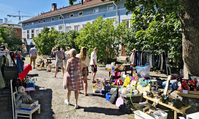 Perinteiset pihamarkkinat järjestetään taas Portsassa ensi sunnuntaina. Kuva on vuodelta 2023.