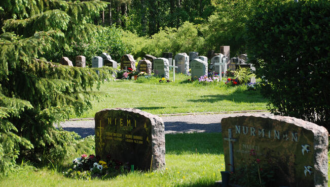 Keisvuoren hautausmaa.