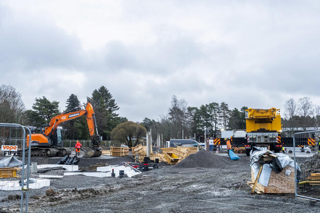 Asuntorakentamisen arvioidaan vauhdittuvan vasta ensi vuoden puolella.