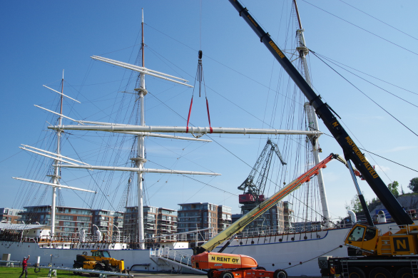 Suomen Joutsen takilaa kunnostetaan.