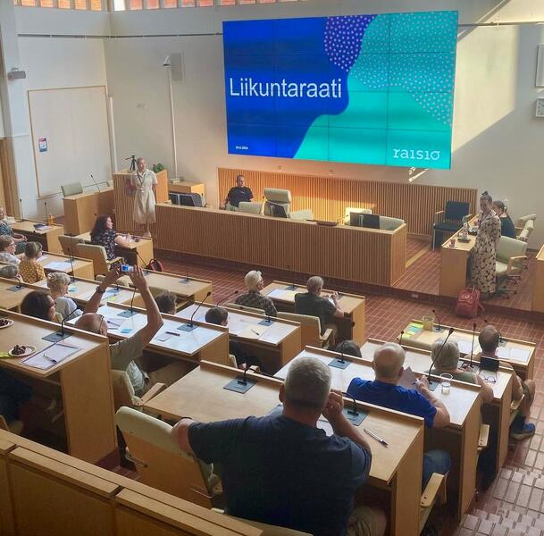 Ikäihmisten liikuntaraati kokoontuu Raisiossa.