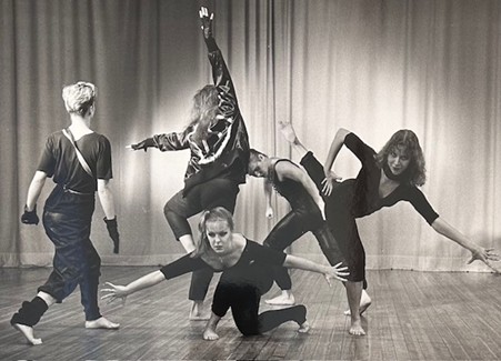 Muistoja Turun Seudun Tanssioppilaitoksen historiasta.