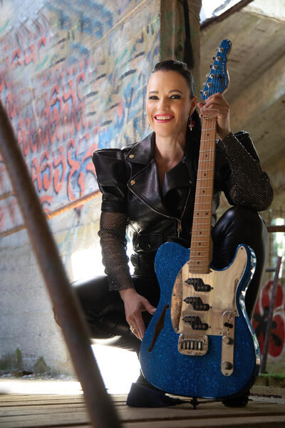 Blue Christmas -kiertue on Erja Lyytiselle mieluisa perinne, jolloin saa musisoida kiinnostavien kollegojen kanssa.