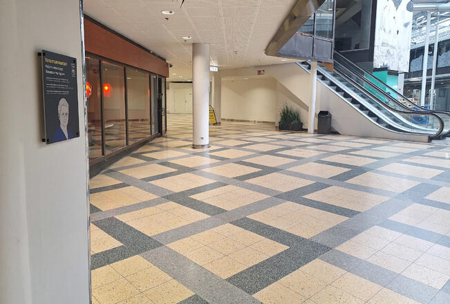 Forum-korttelia on yritetty tasaisin väliajoin koitettu elävöittää, mutta haasteelliseksi se on osoittautunut.