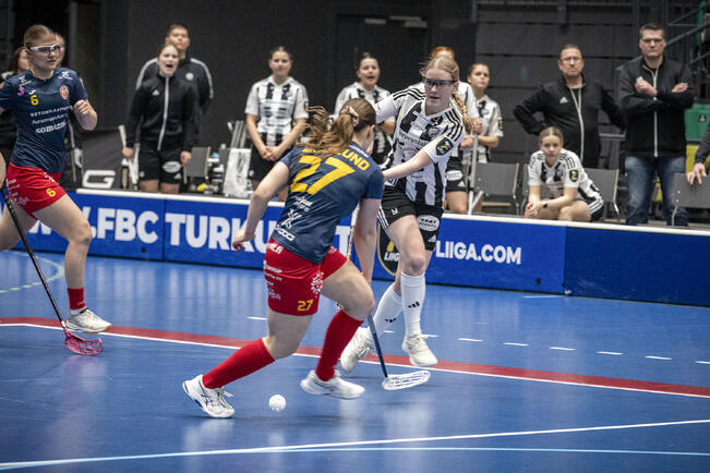 Tammikuussa naisten F-liigassa on edessä runsaasti pelejä. Peliruuhkan keskellä nähdään myös Turun derby, kun Loisto ja TPS kohtaavat 17. tammikuuta.