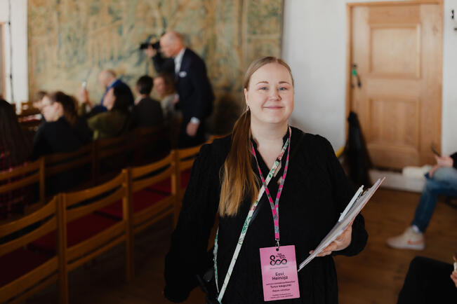 Eevi Heinoja on aina pitänyt nimestään, vaikka hänen lapsuudessaan Eevi oli vielä harvinainen nimi. 