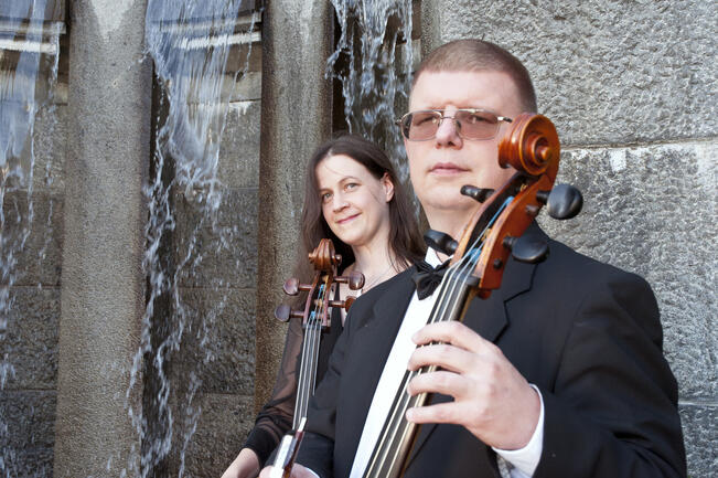 Anna-Maaria ja Olli Varonen.