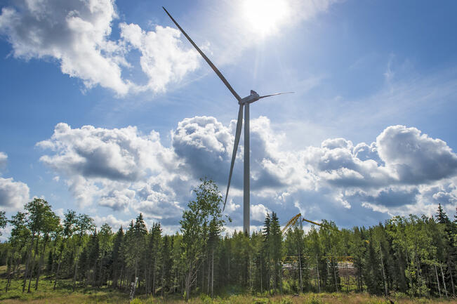 Tuulivoiman kokonaiskapasiteetti kasvoi lähes 9 500 megawattiin.