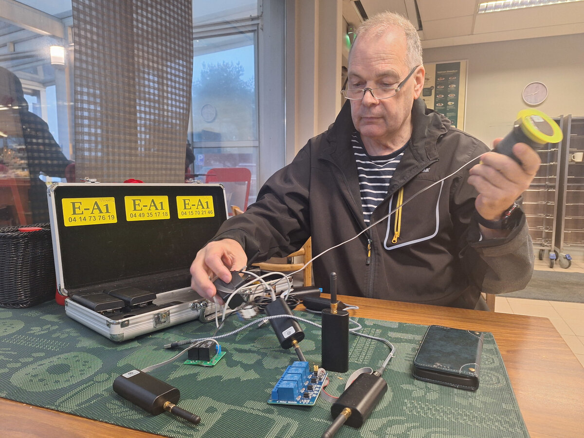 Juhani A. Tamminen kehitteli puhelimella toimivan ovenavausjärjestelmän.