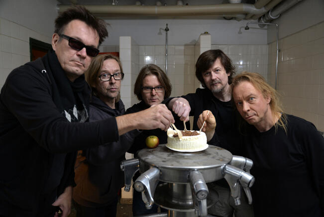 Radiopuhelimet esiintyy Punk ja Yäk -festivaaleilla.
