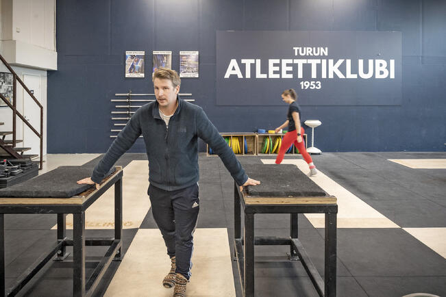 Kalle Koskimäen suvussa ei koskaan suuremmin ole vietetty nimipäiviä. – Yleensä äiti on muistanut jotenkin pienimuotoisesti esimerkiksi leipomalla pullaa, Koskimäki sanoo.