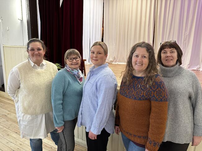 VarMa-hankkeessa työskentelevät Johanna Varjonen (vas.), Ulla Kallio, Salli Aaltonen, Tiina Saaresranta ja Seija Jylhä.
