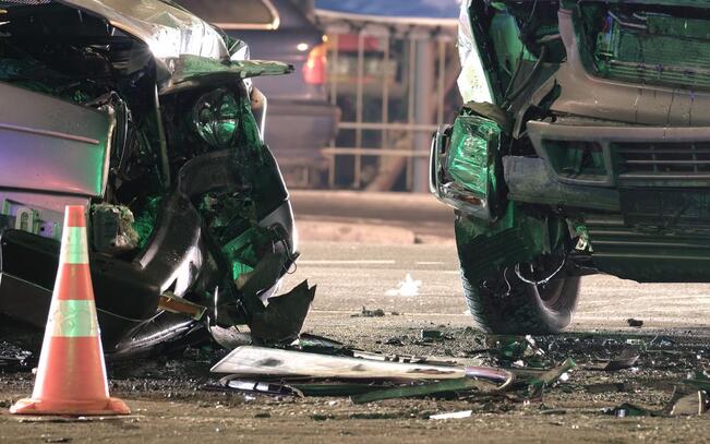 Liikennekuolemat vähenivät ennätyksellisen alas vuonna 2025, mutta nuorten matkustajien kuolemat nousivat huolestuttavasti, kertoo OTI:n ennakkoraportti. 