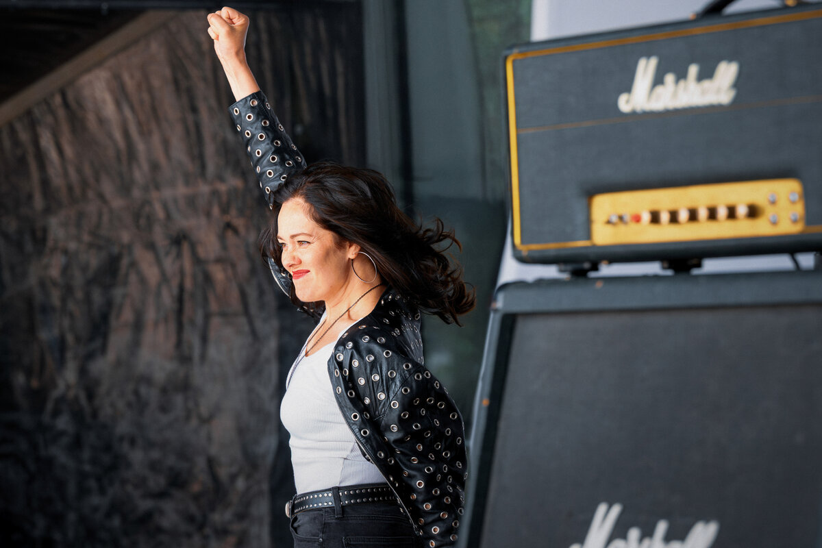 Oona Airolalle Kaija Koon roolin omaksuminen oli vaativa, mutta mielenkiintoinen työ.