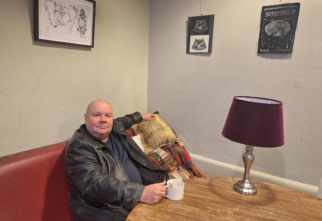 Tapani Kinnunen ei vielä tiedä, julkaiseeko enää koskaan ainoatakaan runoa. Sen määrittää kirjoittamisen pakko, joka ilmestyy tai on ilmestymättä. Toistaiseksi on aina ennemmin tai myöhemmin ilmestynyt. 