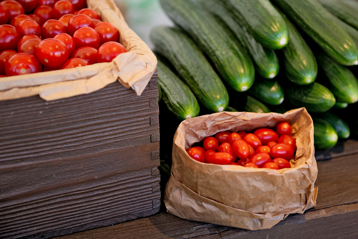 Vain kuusi prosenttia suomalaisista syö päivittäin WHO:n suositteleman vähintään 400 grammaa hedelmiä ja vihanneksia.