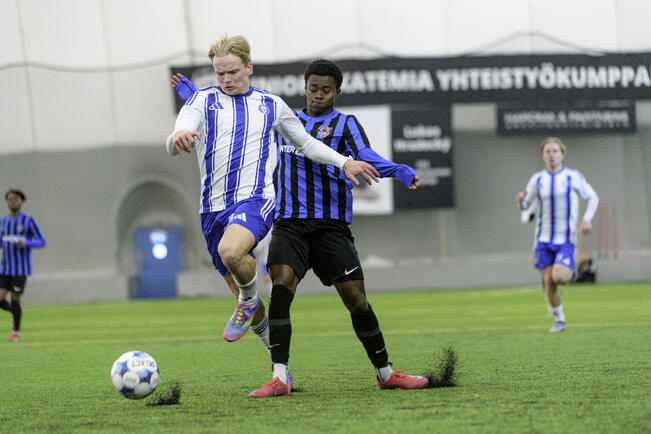 Miska Ylitolva ja Philip Otoo.