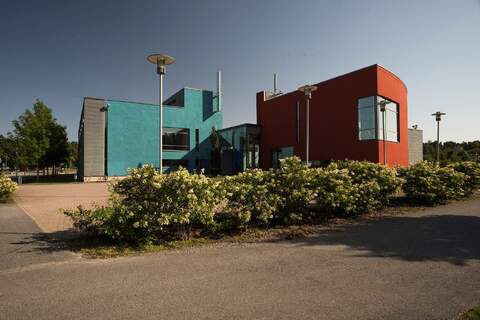 Raision Kirjastotalo.