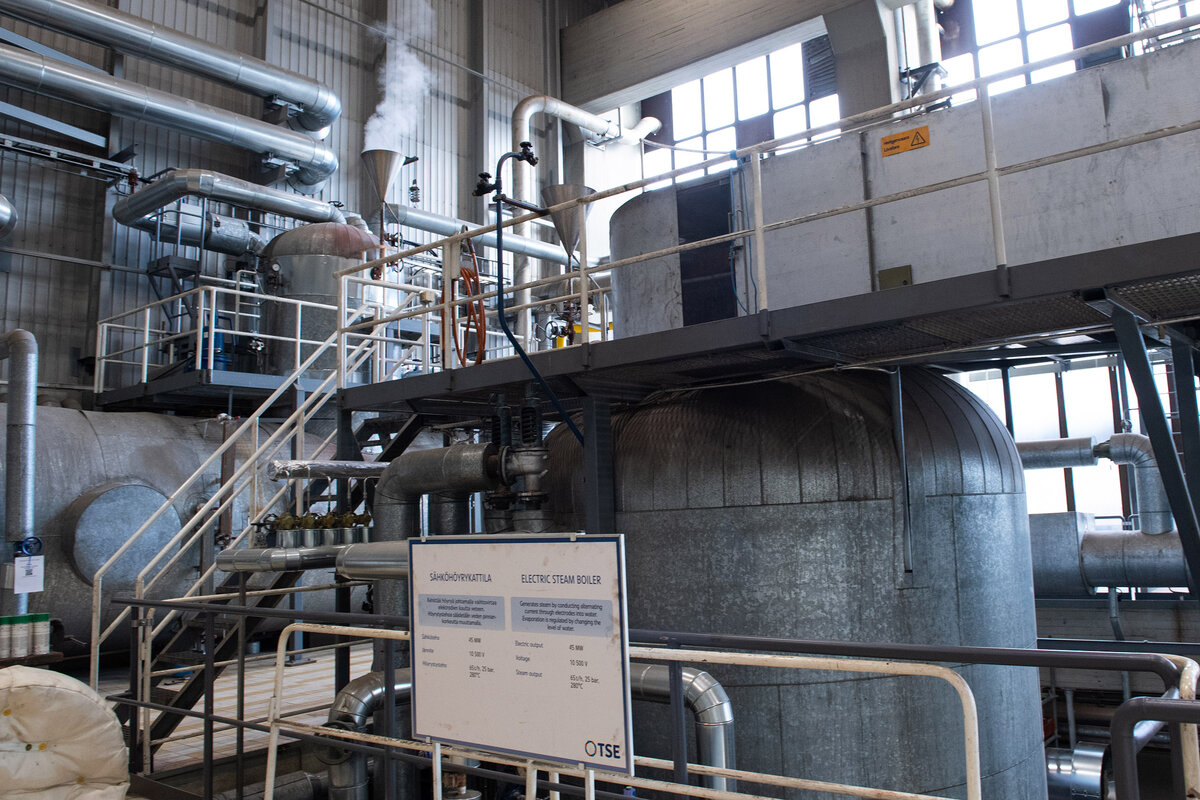 Kaukolämmöllä lämpenee kerrostaloista lähes 80 prosenttia ja rivitaloista noin puolet.