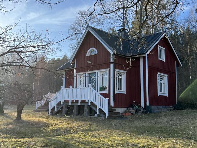 Talven aikana mökeillä sattuneista vahingoista noin neljännes ilmoitetaan vasta kolmen kuukauden jälkeen. 
