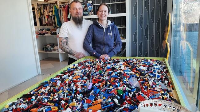 Pikkusiilin omistajat Rita Paalonen ja Harri Länsitalo ovat tyytyväisiä hyvin käyntiin lähteneeseen toimintaan.