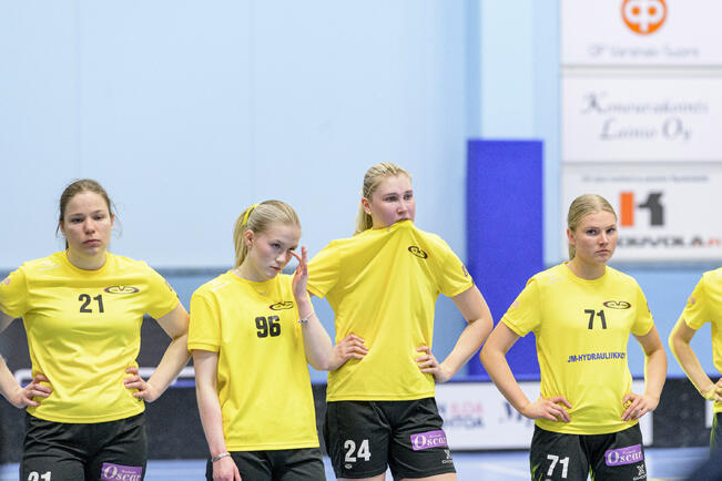 SBS Wirmo hävisi Superfinaalissa SPV:lle mutta on nyt yhden voiton päässä noususta naisten F-liigaan.