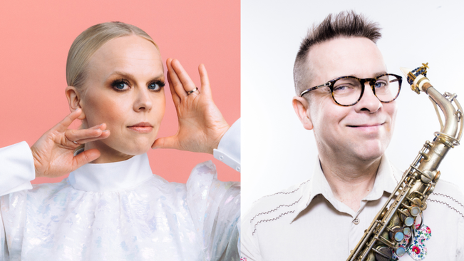 Aili Ikonen ja Jukka Perko esiintyvät Logomossa.  