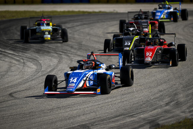 Vilho Aatola (14) ajoi vahvan viikonlopun.