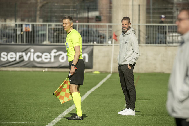 Sivurajalla riitti tapahtumia perjantaina.